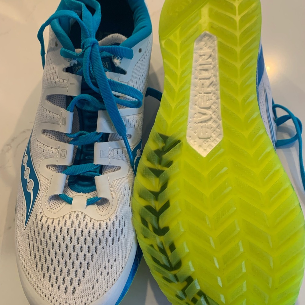 Saucony Everun shoes